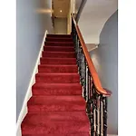 F302-3Rd Floor Studio For 2 Near Hyde Park